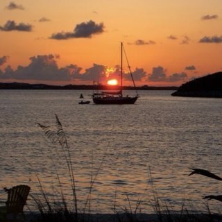 meredithleigh__'s profile picture. Mom, Jayhawk, former yacht chef 🇻🇮. Loves travel, tennis, yoga, food & all things craft! Business Development Associate for Callista by 360 Blue