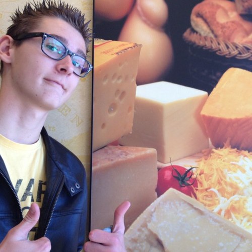 JackFord13's profile picture. Well, i'm a pretty laid back guy. I live for music. I play Bass guitar. I'm about 6'1, and love Subway. I live in Australia, but I was born in New Zealand :)