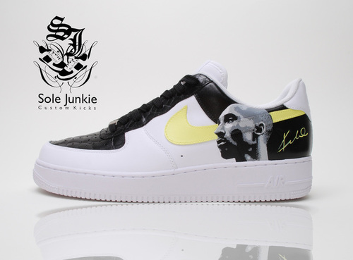 Authorized dealer of the Sole Junkie Premium Sneaker Paint Set available at http://t.co/9tEq49mhNs