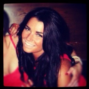 CharlieBax's profile picture. Love strawberry mojitos, shoes, music and dancing like a crazy kid.