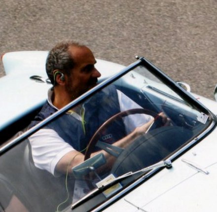 architect, owner of a design firm and founder of Archimade , but my life are ... cars !