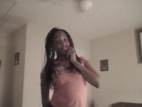 Okay , the name be Tiaaaaa . 7th Grade - CMS . Follow my niggah @KnownAs_Jazz  , i love her too Death .
Wanna know anymore ? Get at me .