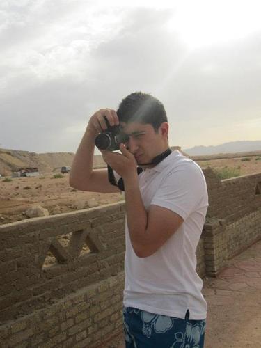 A student at Faculty of Engineering, Cairo University. I like to go out with friends a lot ! I enjoy driving on the High Way and i LOVE playing soccer.