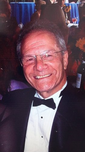 I am a Chiropractor, Entreprenuer,Writer,Activist. See http://t.co/H8RcJunW2V and http://t.co/mmk7B0e4vC or my blog comprehensive