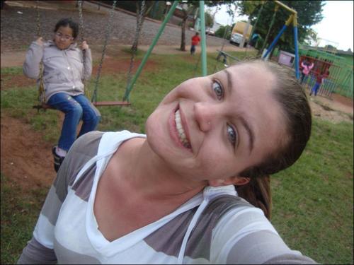 Ei, nunca desanime, ta? Mesmo que a vida esteja difícil, não desista. Momentos bons virão, mas no momentos certo.