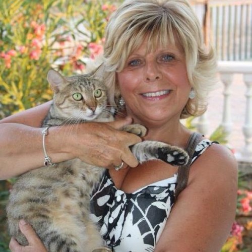 LynnePoyner's profile picture. 