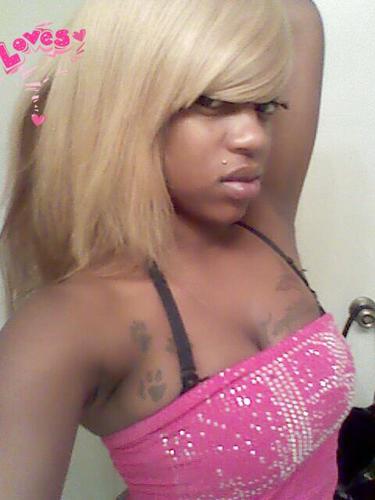 ShitRaw's profile picture. coco strawberry temptation* silly outspoken ,outgoing happy all the time never dwell on the past cause there always a better future3