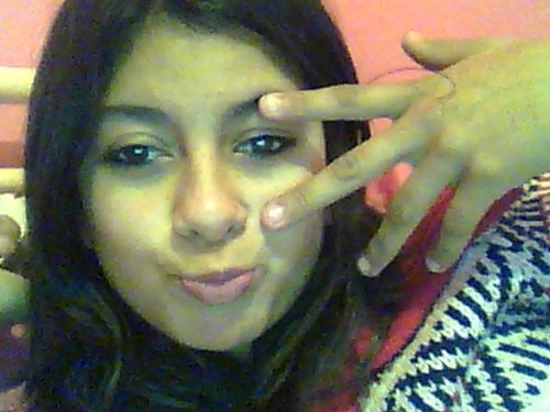Vek,vek,vek Kicando no colo Mariana!...
To solterinha novamente!!!u.u