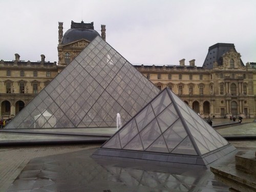 HillJeffrey's profile picture. Avocat, mari, père, dégustateur de vin, francophile, anglophile, historien, voyageur..