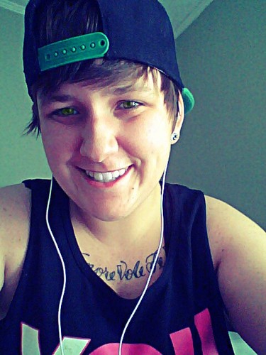 I'm Hannah. Refreshingly common sensical with an inerudite swagger. What you got? I am here to learn. Follow me! :)