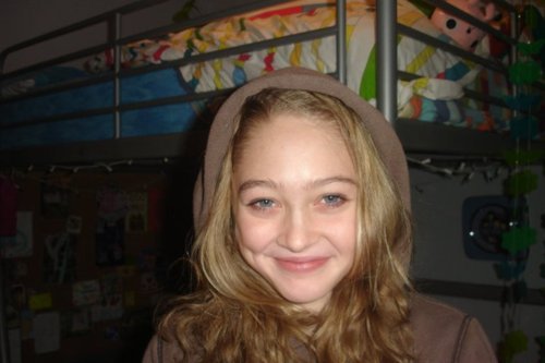 Hey,I'm Maya.But i'd perfer you'd call me the musical genius xDjk.You silly Monkey!!:3 {single/Rp acct.}#DegrassiHighx~