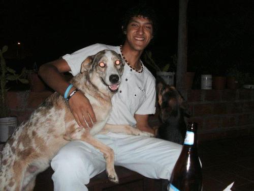 LuChoN11's profile picture. Cambiaría todo por tranquilidad, por un cacho de silencio.