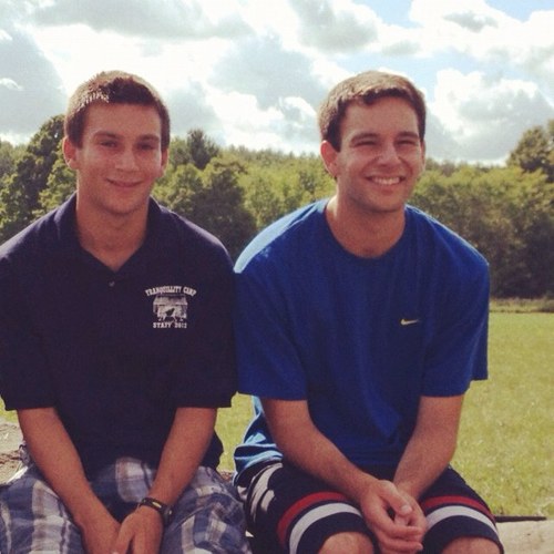 alec_fried's profile picture. Wikipedia level expert on many topics