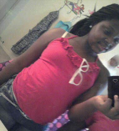 Im Single :| && im An Aquarius ' Est. also Love twerking :) && i Follow bck | ! & Follow My Main @Lexiss2Loved : )