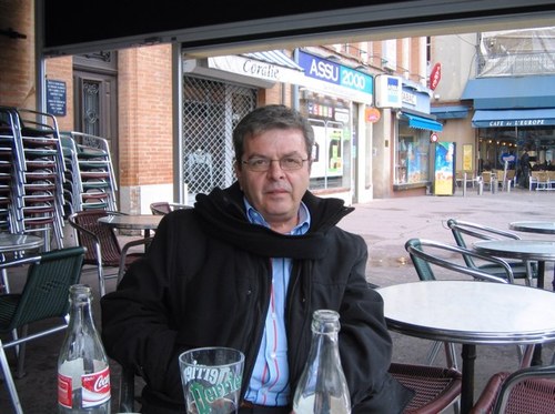 LPetea's profile picture. 