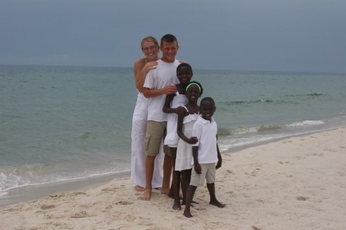 acrpartyofseven's profile picture. Mzungu Momma