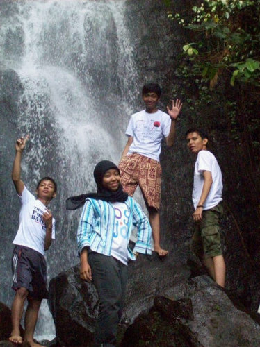 dinZzz_dina's profile picture. Gladians of NaFtlent Forces 53 ||Always enjoy be myself || love my family & my best friend