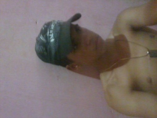 Quem sou eu ?aquele que está acima de você e abaixo de Deus . aquele que é convidado pra comuns viip - Eu sou TUDO (y)' Eu não me acho -  Sou realista.