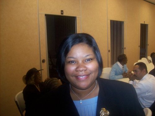 momteelee's profile picture. Business owner I love life and basketball, believe in the fairy tales that every woman has their prince charming !!