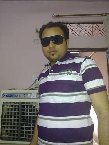 hi my self mukkul gujral .i m working in bathroom fitting company in colston bath & spa pvt ltd..........