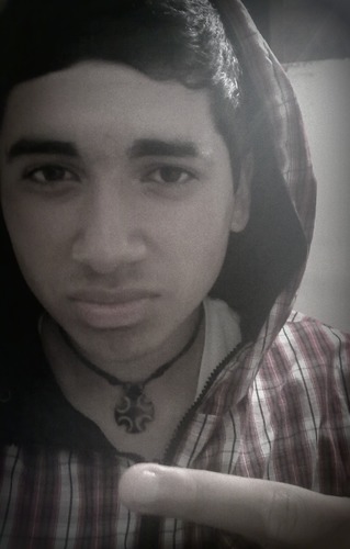 Hola (: tengo 16 años :z Soy del Colo (L) y me encanta jugar beibi :D y PES :z