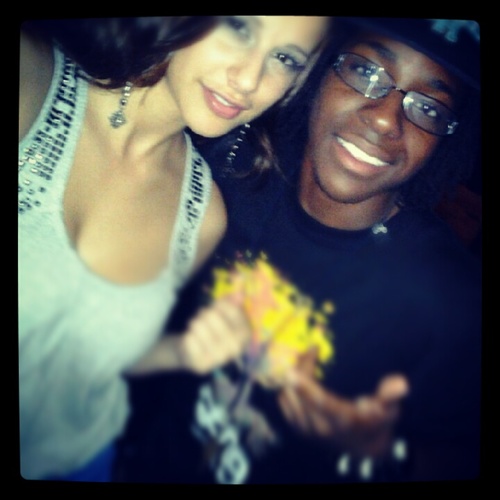 mrmaryjane_'s profile picture. im sohsa i live in arizona (: i also gotta cute ass best friend named mariya ! @IMDaddyTho_ (#teamlight&darkskin)