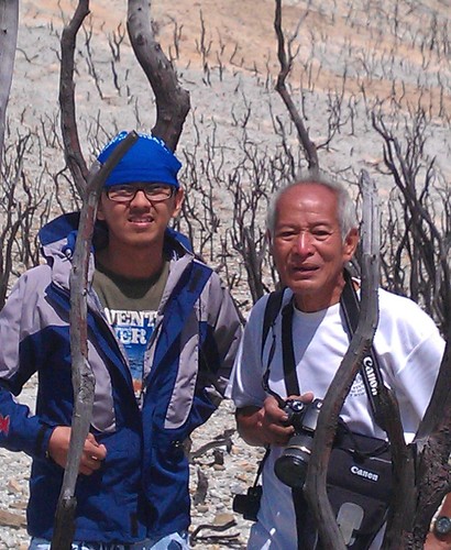 non-smoker, penikmat kopi nusantara, geoscientist.