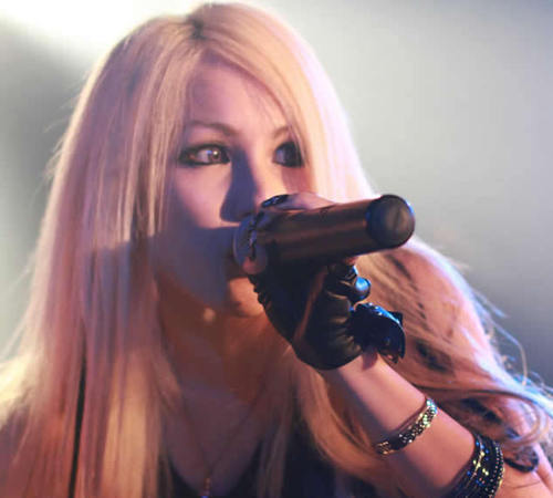 木曜Rock Inn DICE担当 https://t.co/kOPmGE9c5K ときどきROCKやMETALなDJやりながらどこででも歌い散らかしてます。