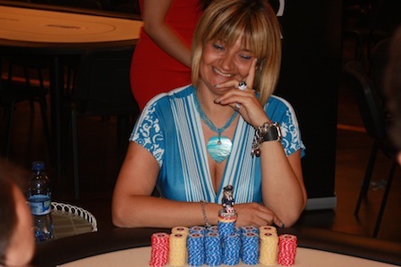 CoraStefanini's profile picture. 