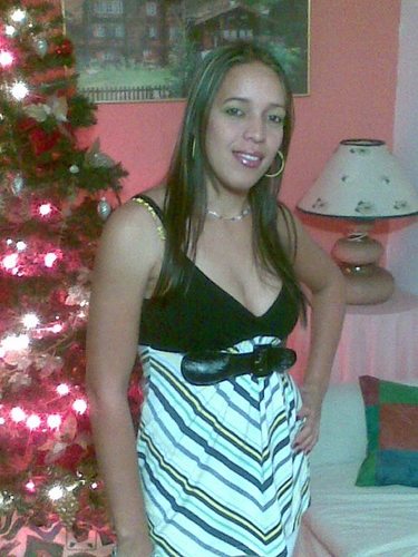 Joven chica, Licenciada en Educaciòn Integral, con ideologia humanista y revolucionaria