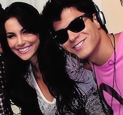 @MelFronckowiak & @Aguiarthur i love you so much, dona: @DiivaBlanco