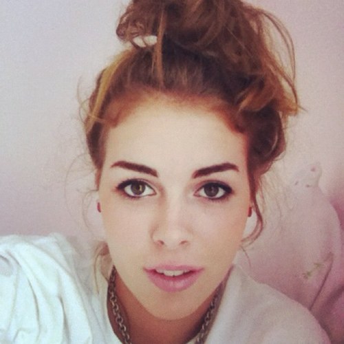 Olivia_4_Reece's profile picture. pew pew new twitter:D follow ill follow you back:))