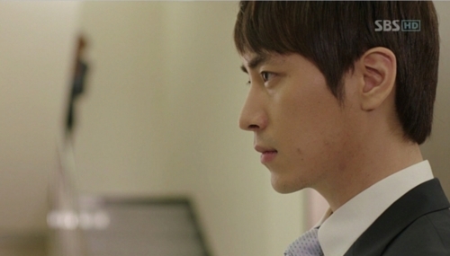 อัยการสุดหล่อจากซีรีย์ City Hunter มารายงานตัวแล้วครับผม  ทักได้ครับ