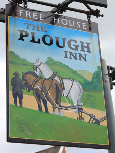 A Cider & Real Ale Pub just yards from Somerset Cricket Ground service Pieminister Pies and Local Beers and Ciders.