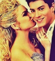 Dona do @carlaadiaz_fc
Parceria : @FCRebeldefs , @atituderebelde
Since :  21/07/2011
Oficializado por @Lua_Blanco - @beca_cruz - @lagrimaflor