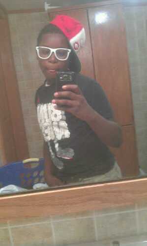 Wannnn Shkiii ! Follow My Lil Cousin . While Ya At It Follow @Cee_Sanae :))) Yanoee Do That ! I Love My Cousin ♥ ^_^
