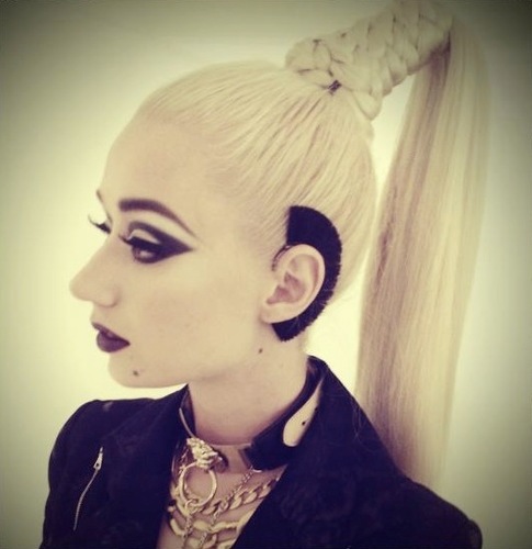 Supporting Iggy Azalea. Download TRAPGOLD! #MurdaBizness