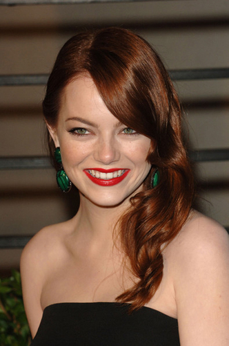 heyy..this is a fan page for the lovely emma stone! @joel_courtney followed 21/10/12 love emma stome, best actress ever! Also love tulisa @officialtulisa