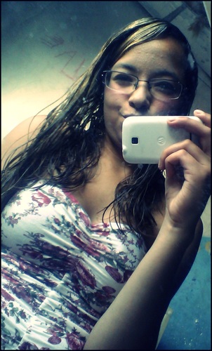 Loouca , Ciumenta , Bipolaar ? soou mesmo idái  ? o  melhor time ? SPFC ♥  apaixonada pelo @lito_nuwance && Fã do @nuwance