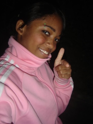 Não ligo que me olhem da cabeça aos pés..porque nunca farão minha cabeça e nunca chegarão aos meus pés...