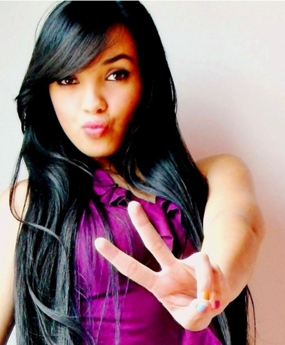 Seguee você ~~  @MedeNayara