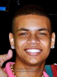 Podem falar que você é favelado, canta funk, e tudo mais, que é feio, mora no morro, foda-se, o meu amor por você não vai mudar ♥