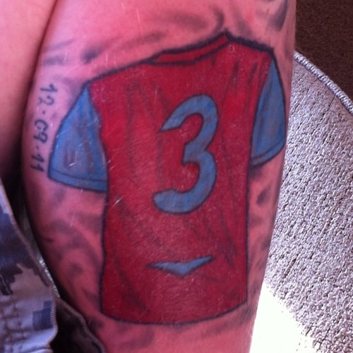 cheznybear1's profile picture. reason member of #westham family westham fans get following