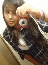 NαO soou Peerfeeitα, nem doonα dα veerdαdee.
Maaiis, soouu doonα dee miim, doonα dass miinhαs voontααdees. (LLL...¹