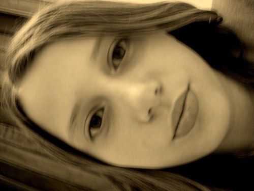 quem saber ?? vem falar cmg amoour *-*
http://t.co/f7TYiqCUQz
msn: jenes2teamo@hotmail.com