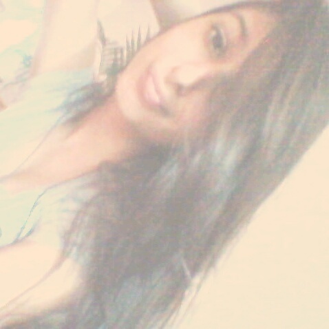 Follow me im very fun...kie moss