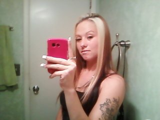 ILoveMy_Famile2's profile picture. 