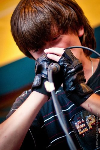 Vox & Lyrics. Love Football, Tennis, Snooker, Music. Fan of Evanescence, Stigmata, Asking Alexandria, etc.