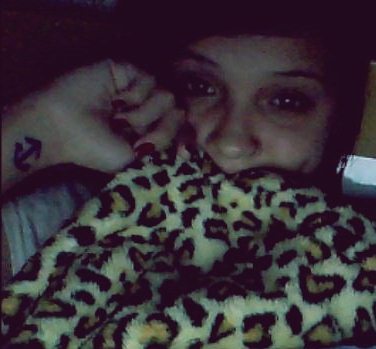 a garotinha que ama muito um ser e morre de ciumes por ele U.U ♥.♥