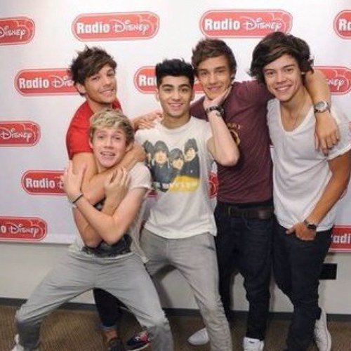 allura_nagy's profile picture. follow me and ill follow back.